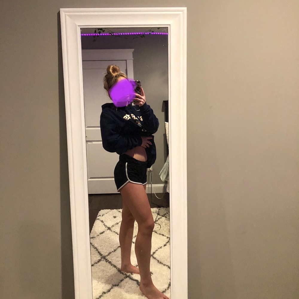 Underarmour athletic shorts